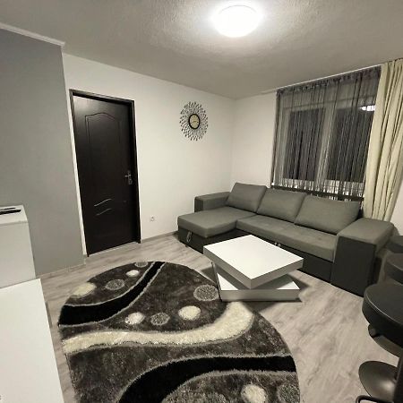 T&T Apartman Praid Exterior photo