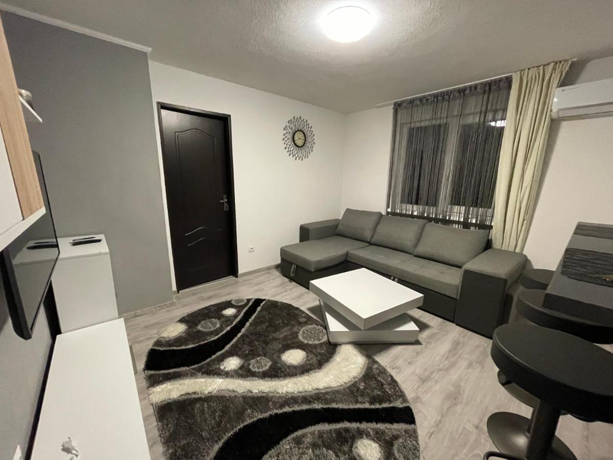 T&T Apartman Praid Exterior photo